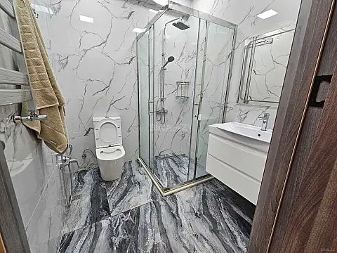Kirayə verilir 2 otaqlı mənzil 60 m²