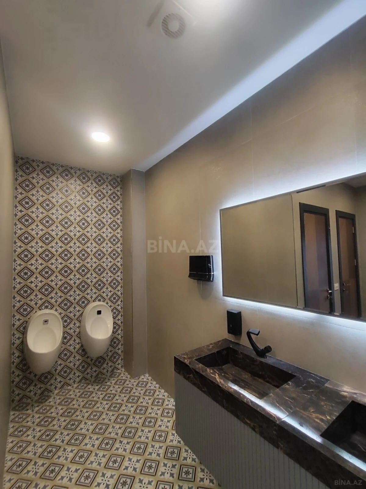 Kirayə verilir obyekt 600 m²