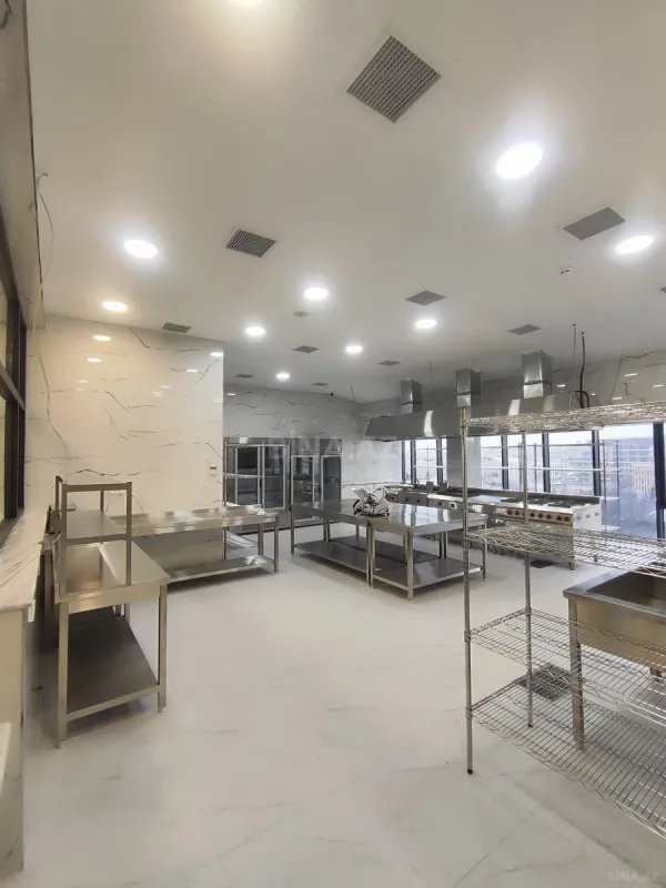 Kirayə verilir obyekt 600 m²