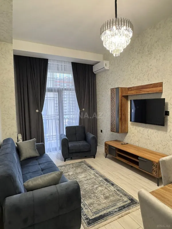Kirayə verilir 2 otaqlı mənzil 70 m²