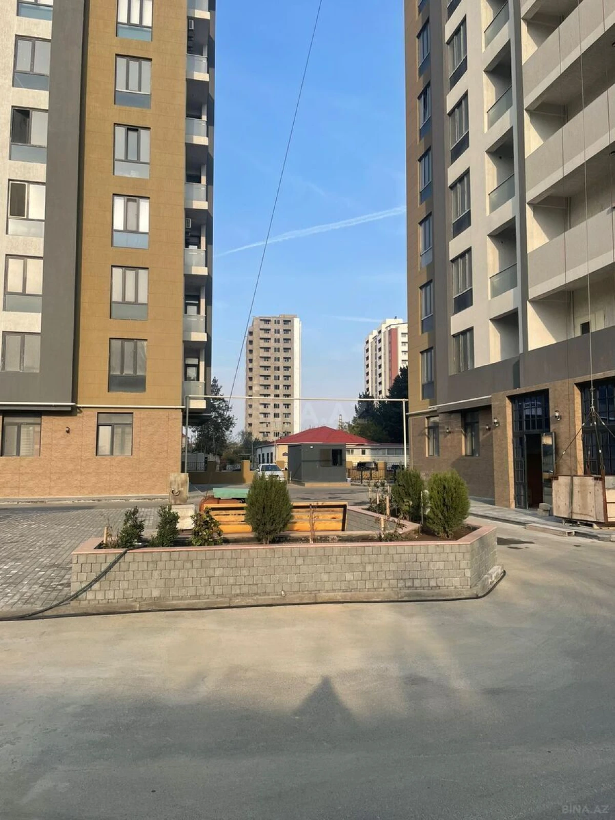 Satılır 3 otaqlı mənzil 97 m²