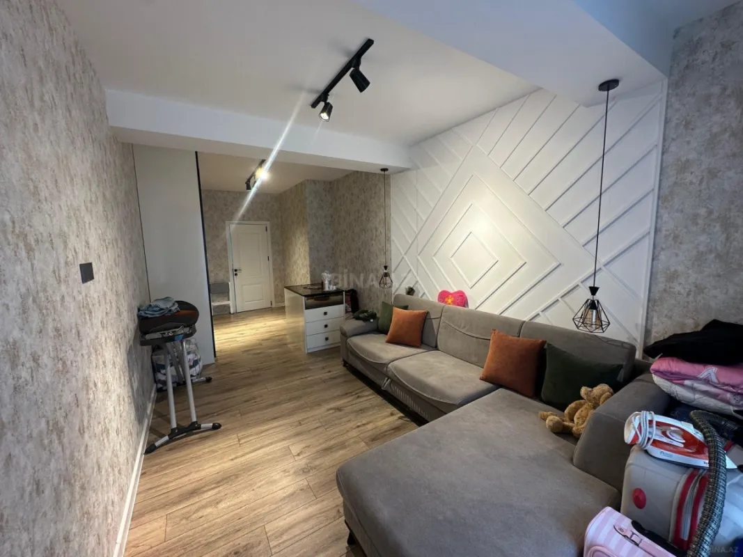Satılır 3 otaqlı mənzil 110 m²