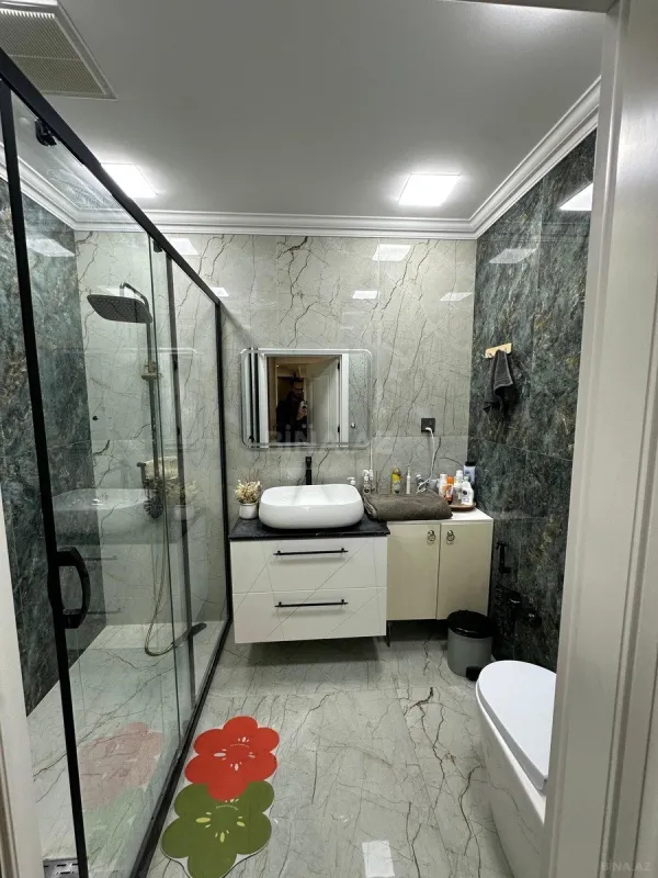 Satılır 3 otaqlı mənzil 110 m²