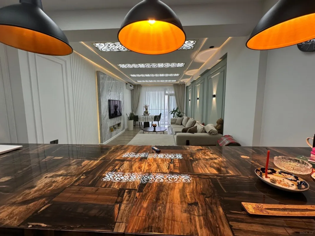 Satılır 3 otaqlı mənzil 110 m²