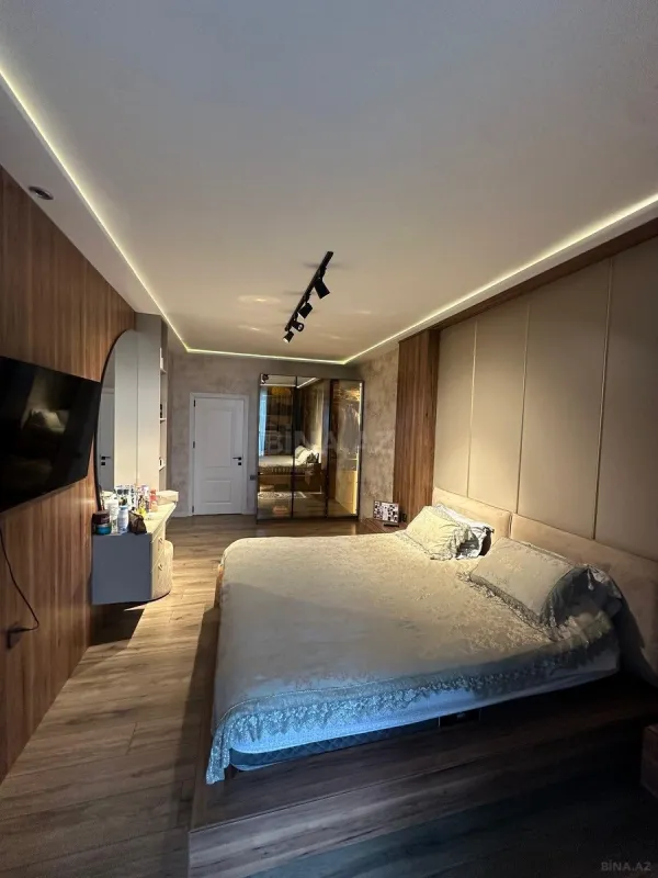 Satılır 3 otaqlı mənzil 110 m²