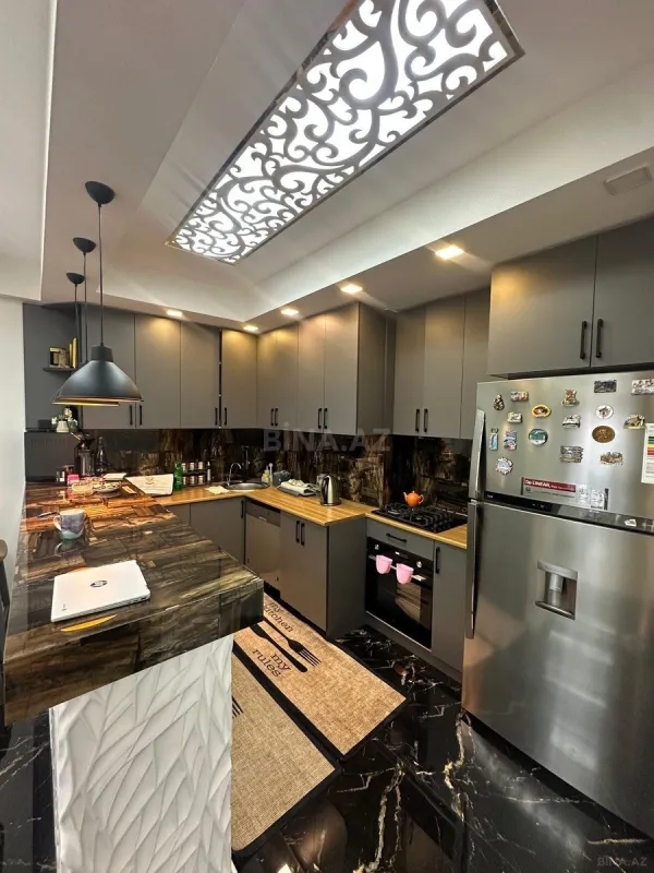 Satılır 3 otaqlı mənzil 110 m²