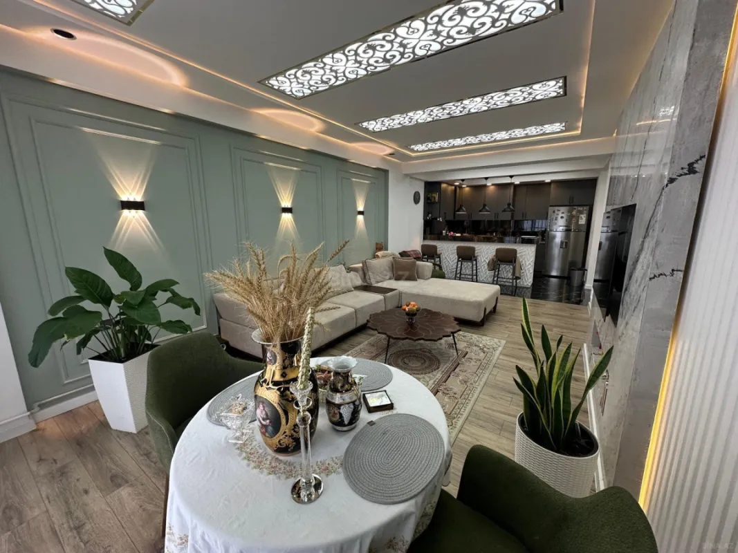 Satılır 3 otaqlı mənzil 110 m²