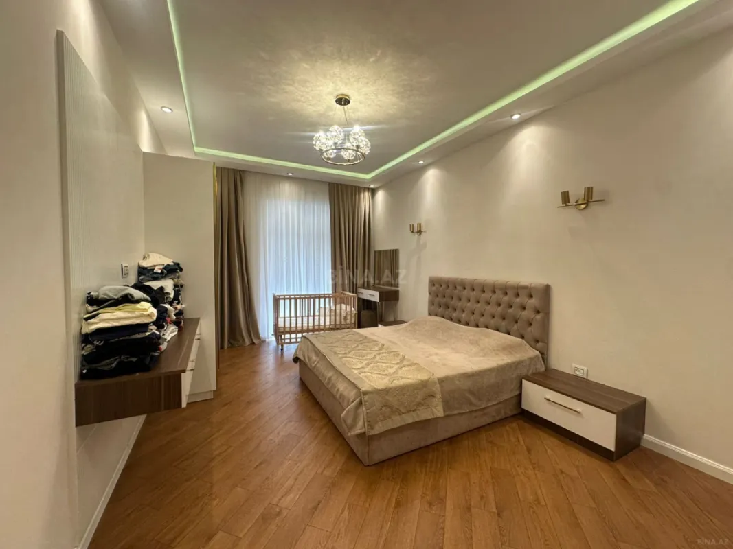 Kirayə verilir 3 otaqlı mənzil 130 m²