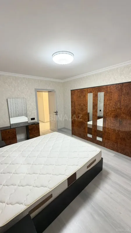 Kirayə verilir 4 otaqlı mənzil 100 m²