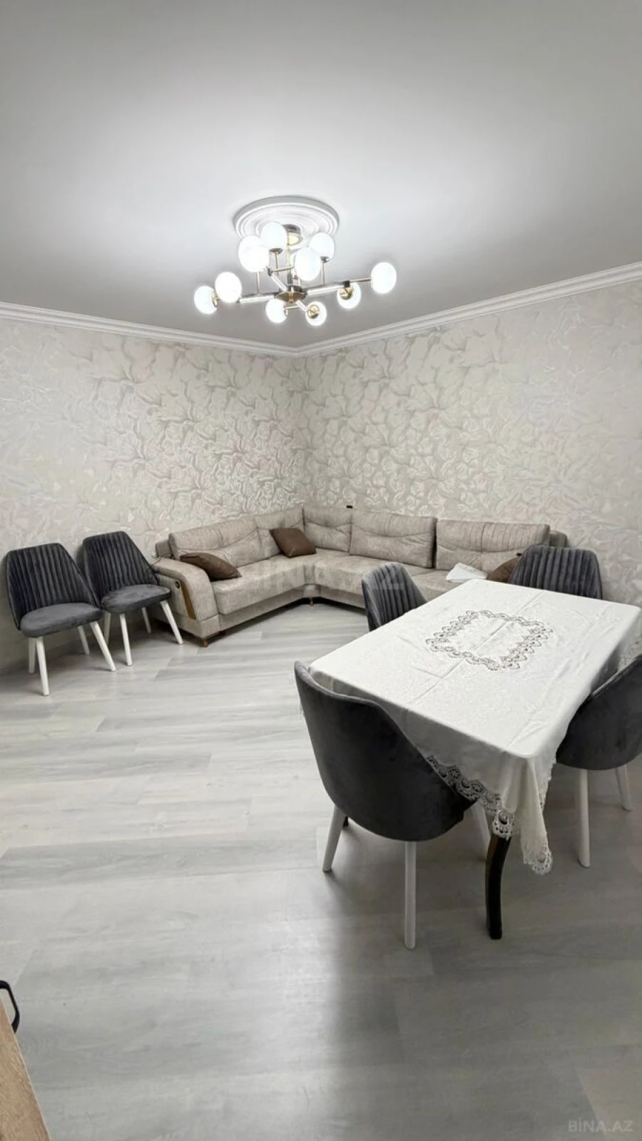 Kirayə verilir 4 otaqlı mənzil 100 m²