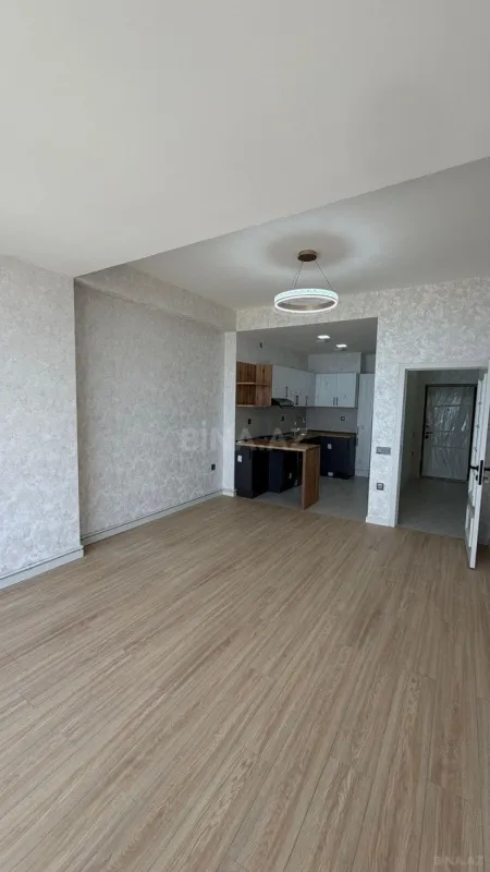 Kirayə verilir 2 otaqlı mənzil 66 m²