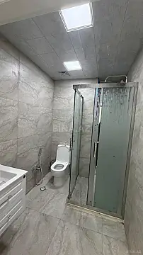 Kirayə verilir 2 otaqlı mənzil 66 m²