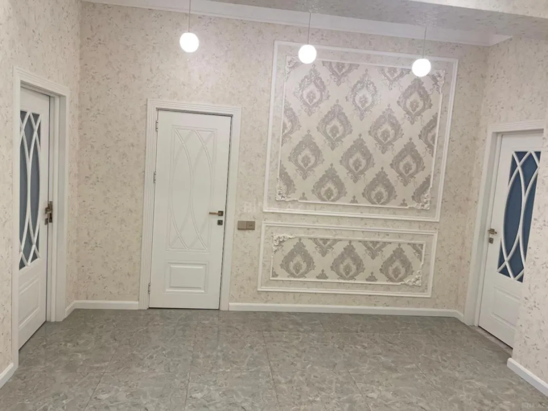 Satılır 3 otaqlı mənzil 145 m²