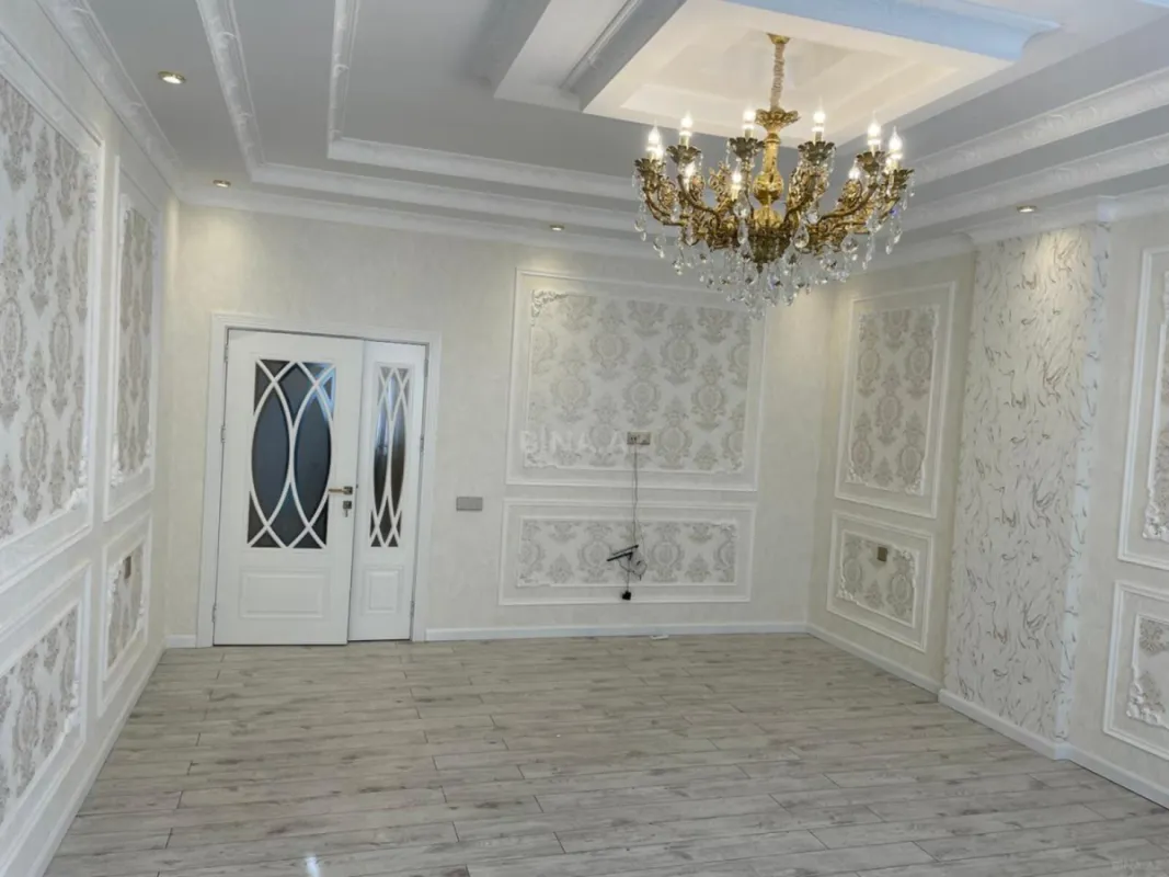 Satılır 3 otaqlı mənzil 145 m²