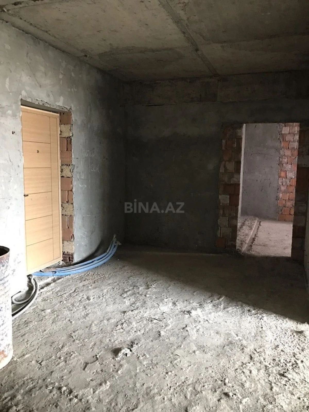 Satılır 3 otaqlı mənzil 155 m²