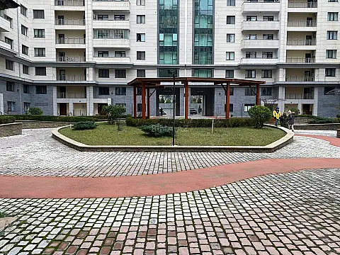 Satılır 3 otaqlı mənzil 155 m² — Bakı, İnşaatçılar 3 otaq 155.00 m²
