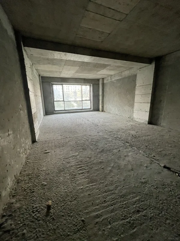 Satılır 3 otaqlı mənzil 155 m²