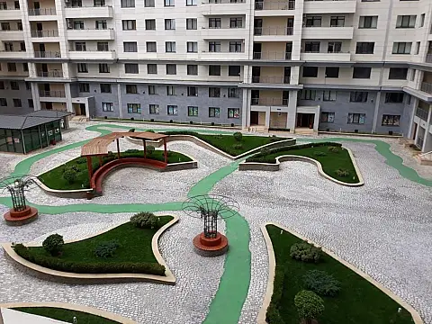 Satılır 3 otaqlı mənzil 155 m²