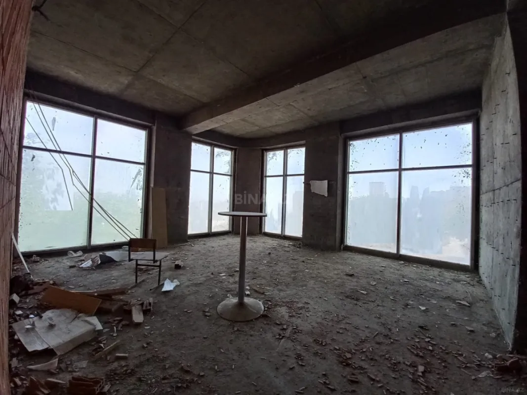 Satılır obyekt 350 m²