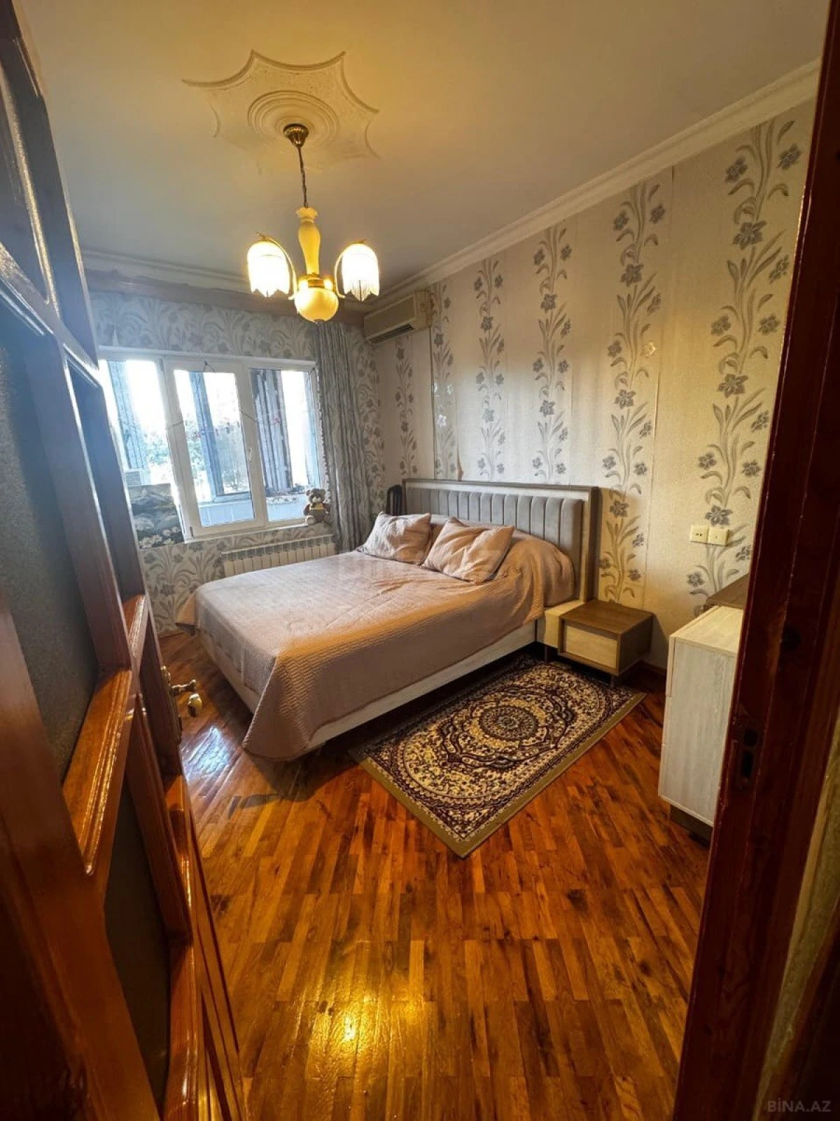 Satılır 2 otaqlı mənzil 65 m²