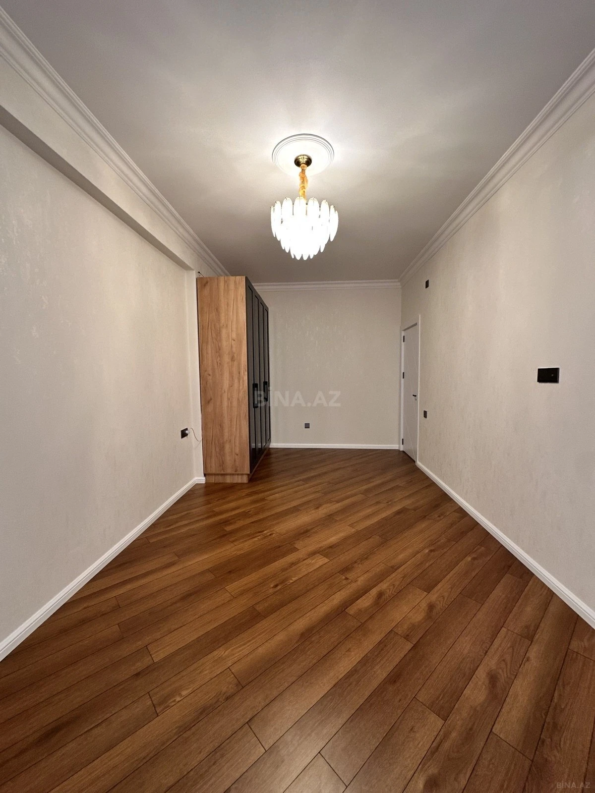 Satılır 3 otaqlı mənzil 110 m²