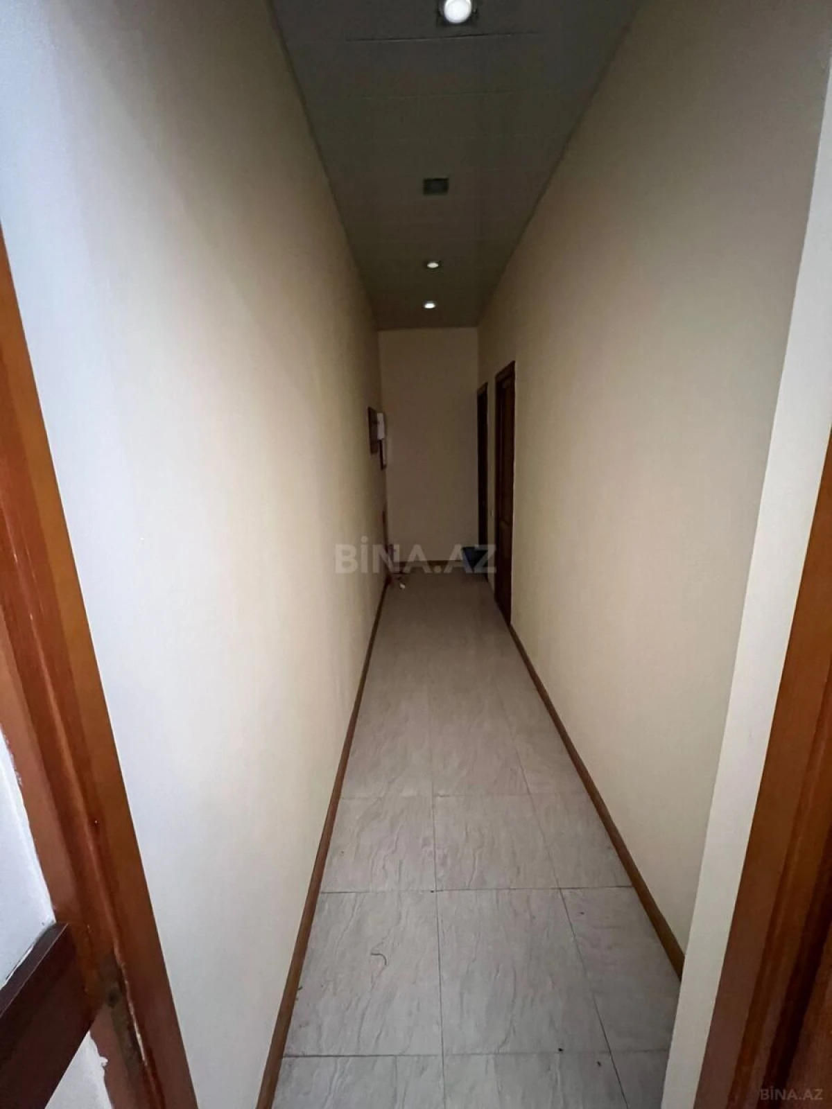 Kirayə verilir obyekt 200 m²