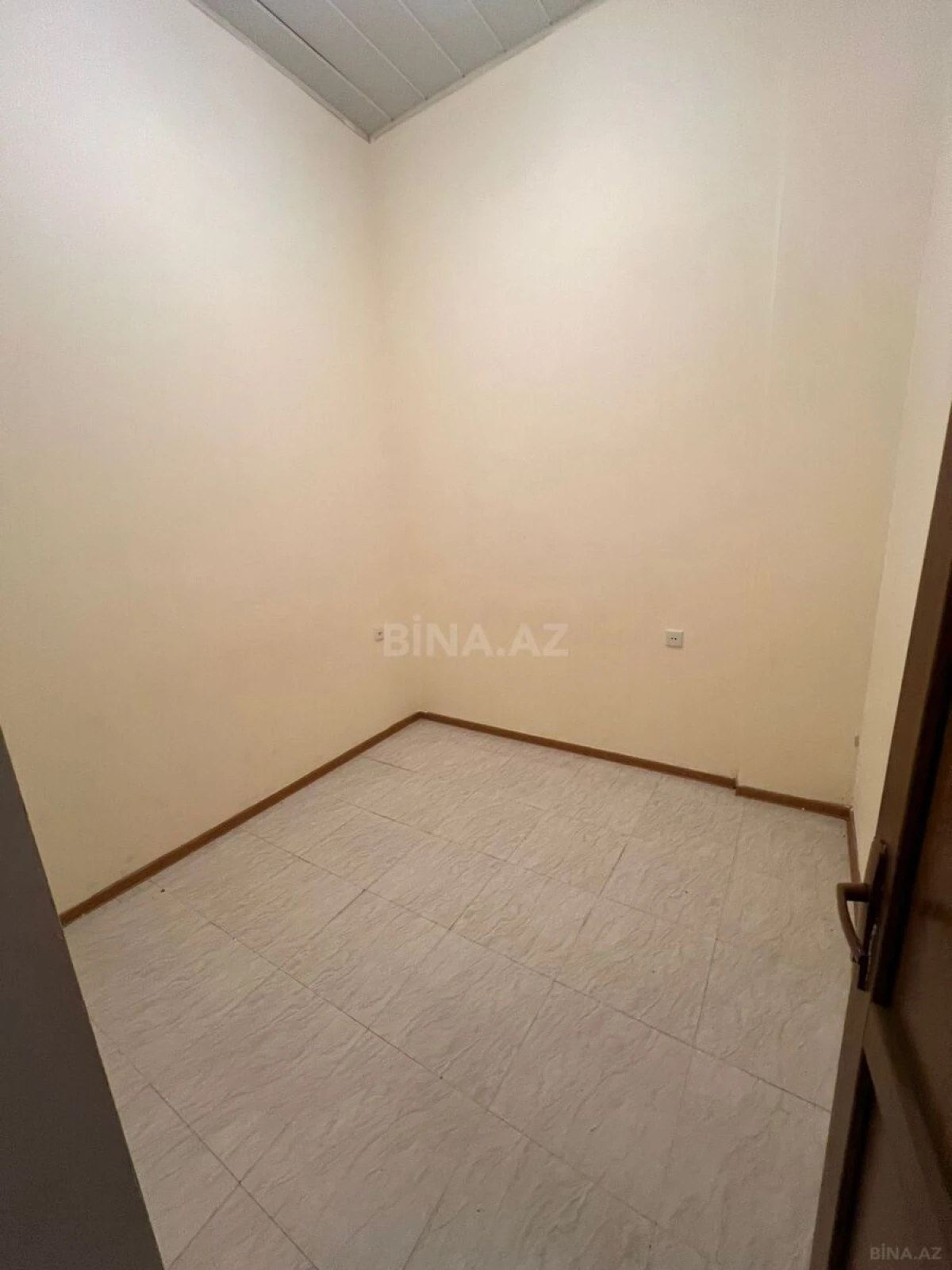 Kirayə verilir obyekt 200 m²