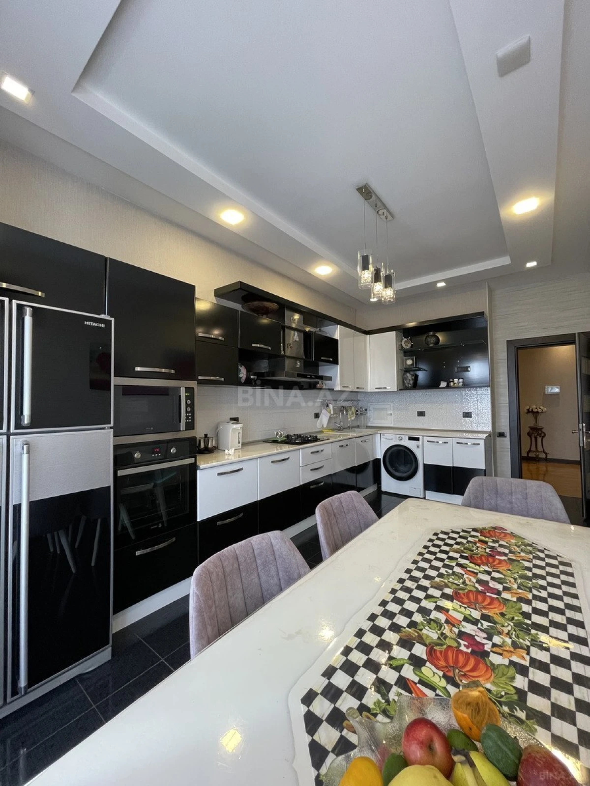 Satılır 4 otaqlı mənzil 170 m²