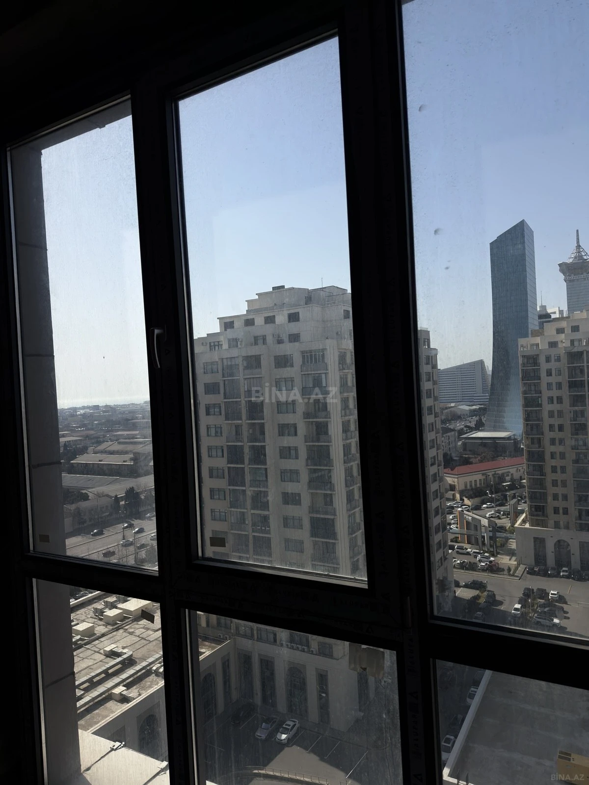 Satılır 3 otaqlı mənzil 117.5 m²