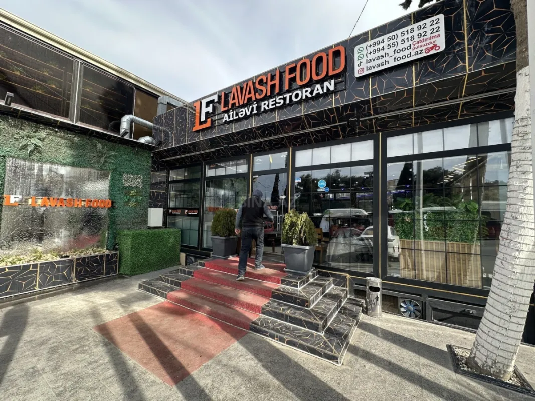 Satılır obyekt 310 m²