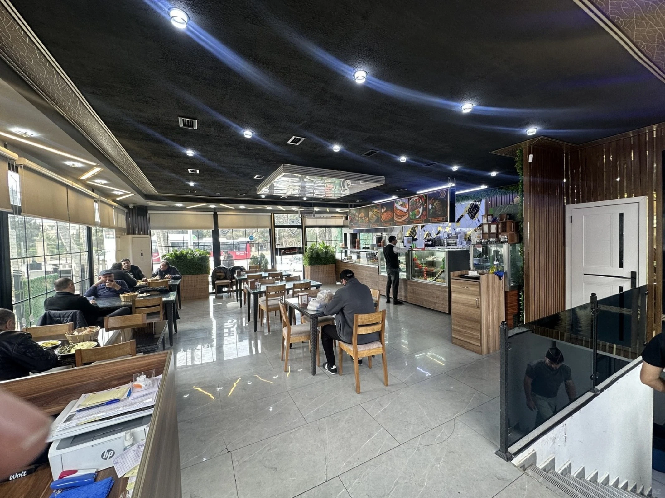 Satılır obyekt 310 m²