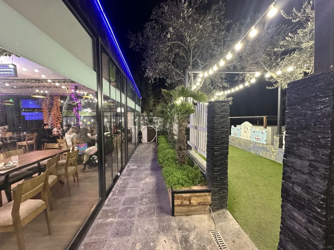 Satılır obyekt 310 m²