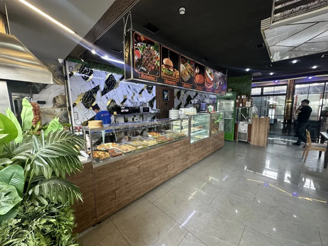 Satılır obyekt 310 m²