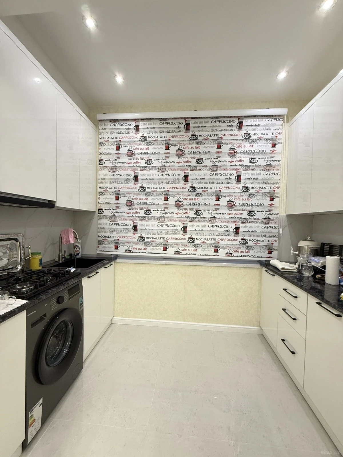 Satılır 2 otaqlı mənzil 63 m²