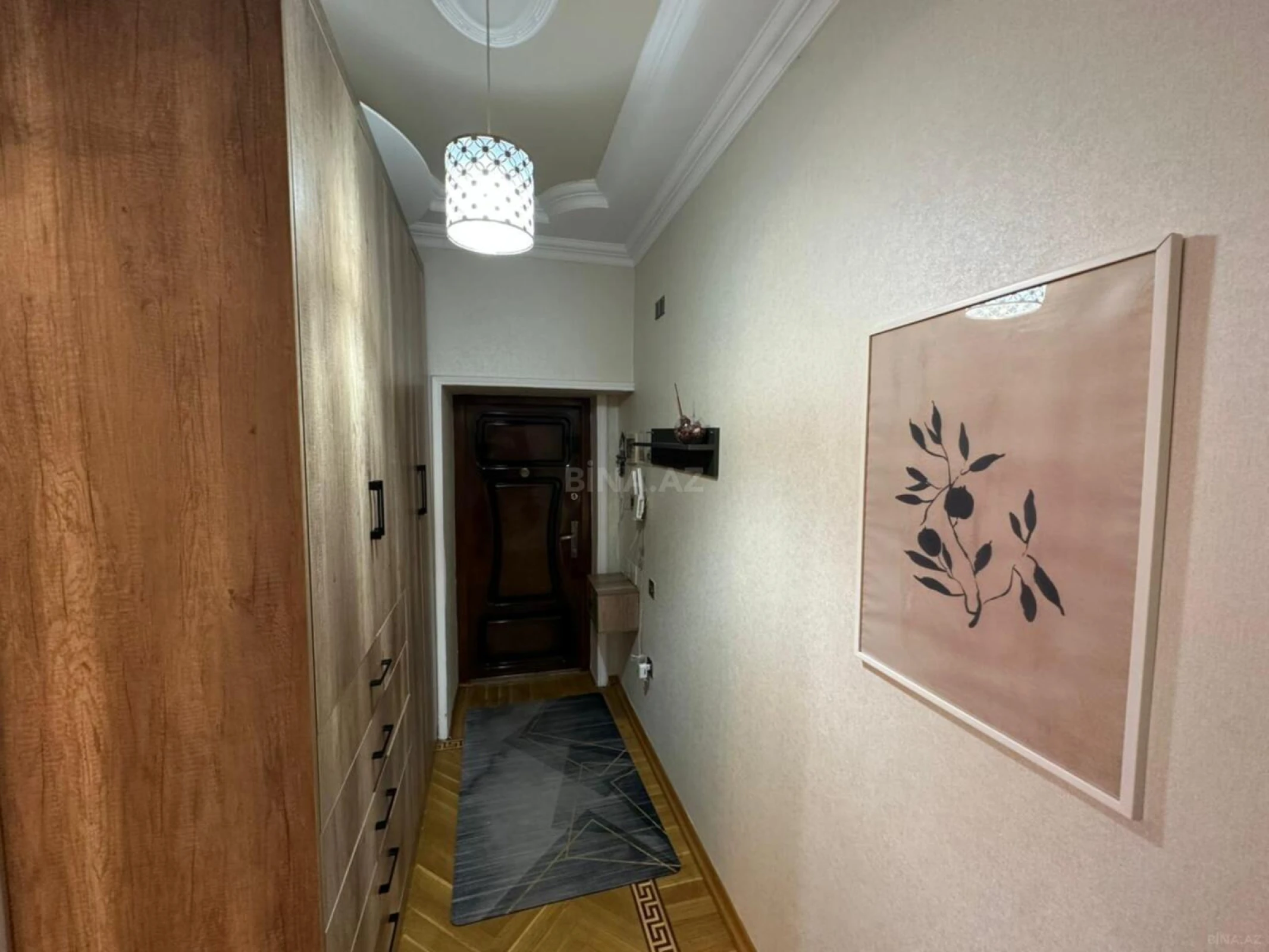 Satılır 2 otaqlı mənzil 88 m²