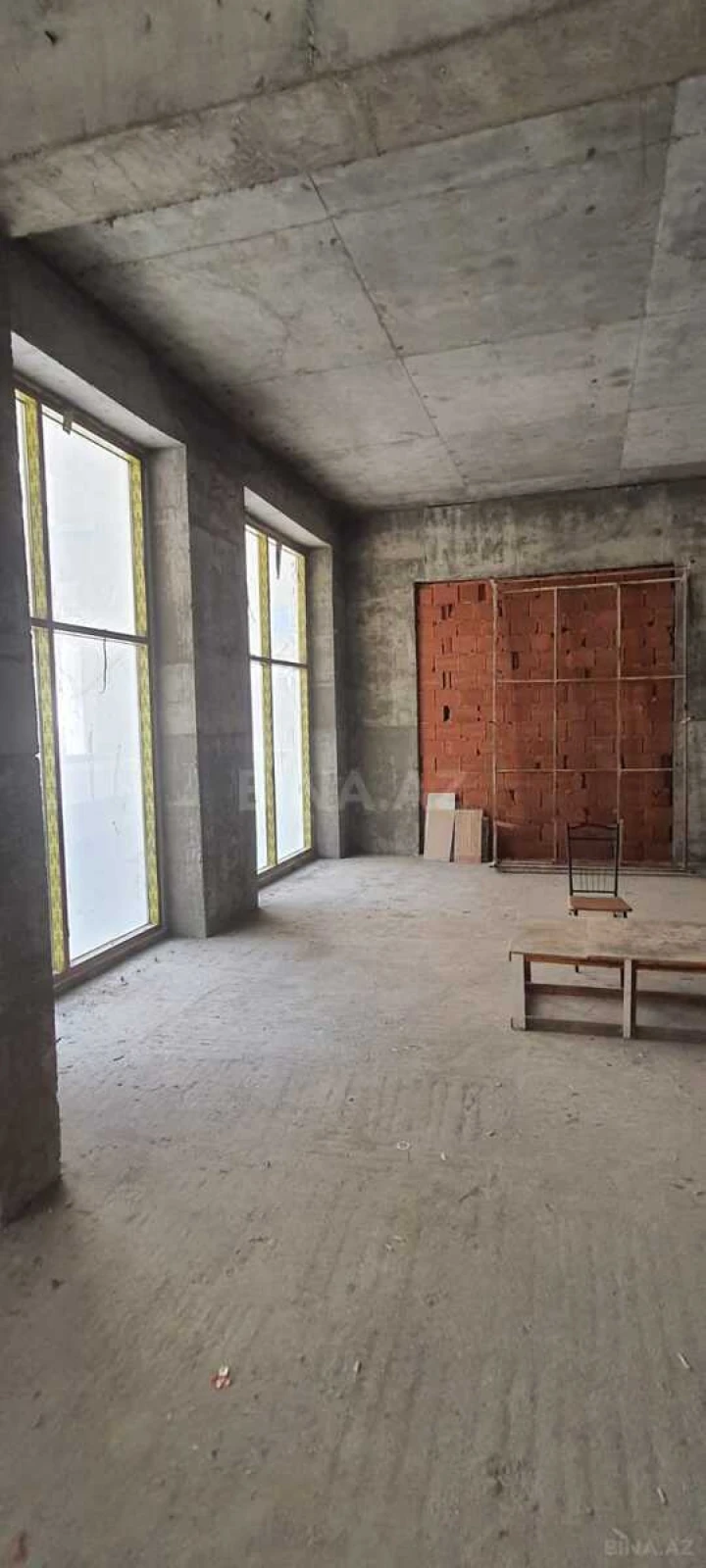 Satılır obyekt 350 m²