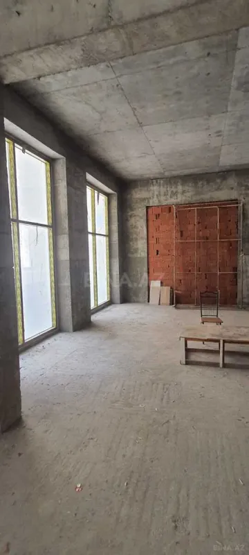 Satılır obyekt 350 m²