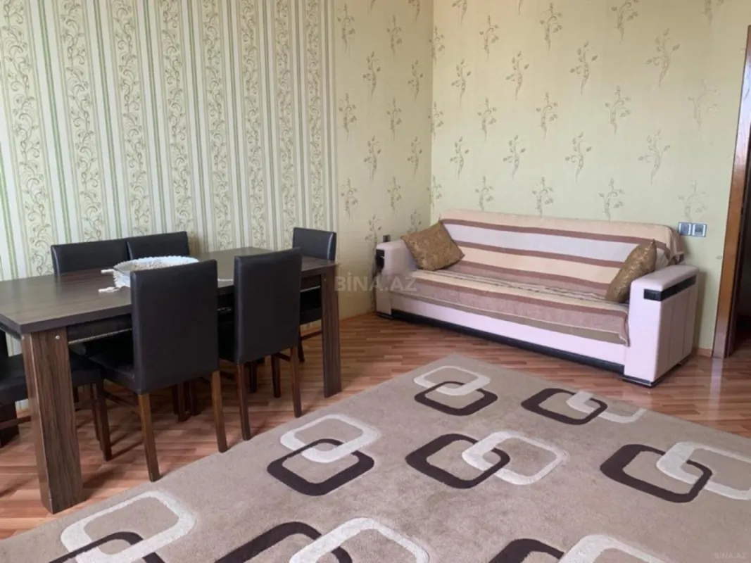 Kirayə verilir 2 otaqlı mənzil 80 m²