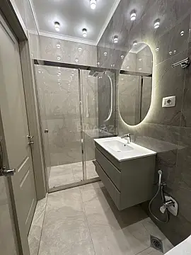 Satılır 4 otaqlı mənzil 120 m²