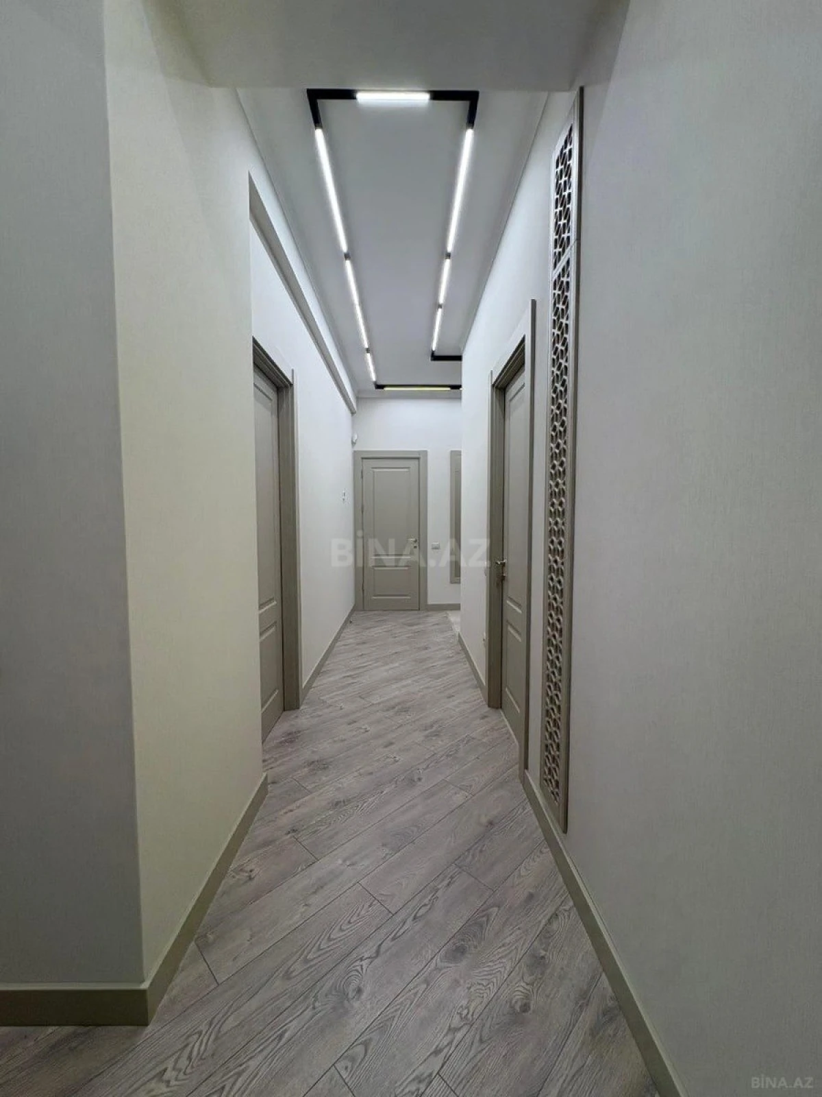 Satılır 4 otaqlı mənzil 120 m²
