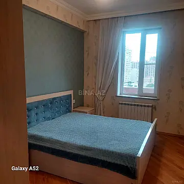 Satılır 3 otaqlı mənzil 125 m²