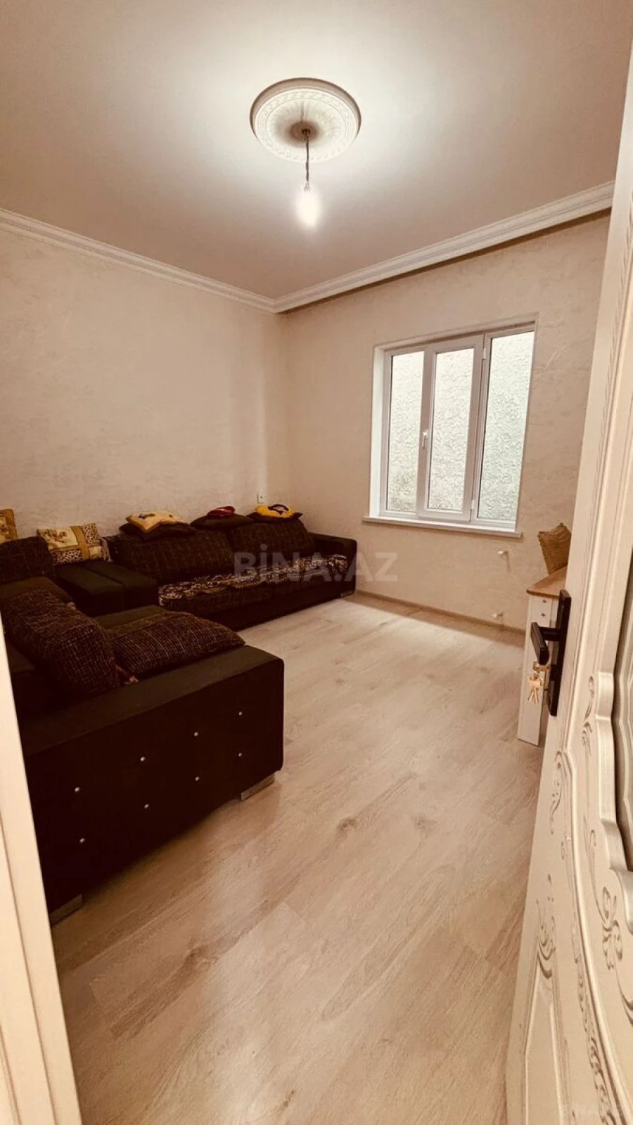 Satılır 5 otaqlı həyət evi 140 m²