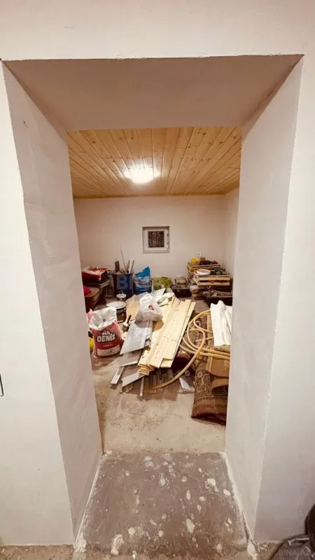 Satılır 5 otaqlı həyət evi 140 m²