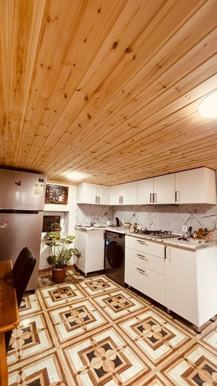 Satılır 5 otaqlı həyət evi 140 m²