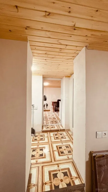 Satılır 5 otaqlı həyət evi 140 m²