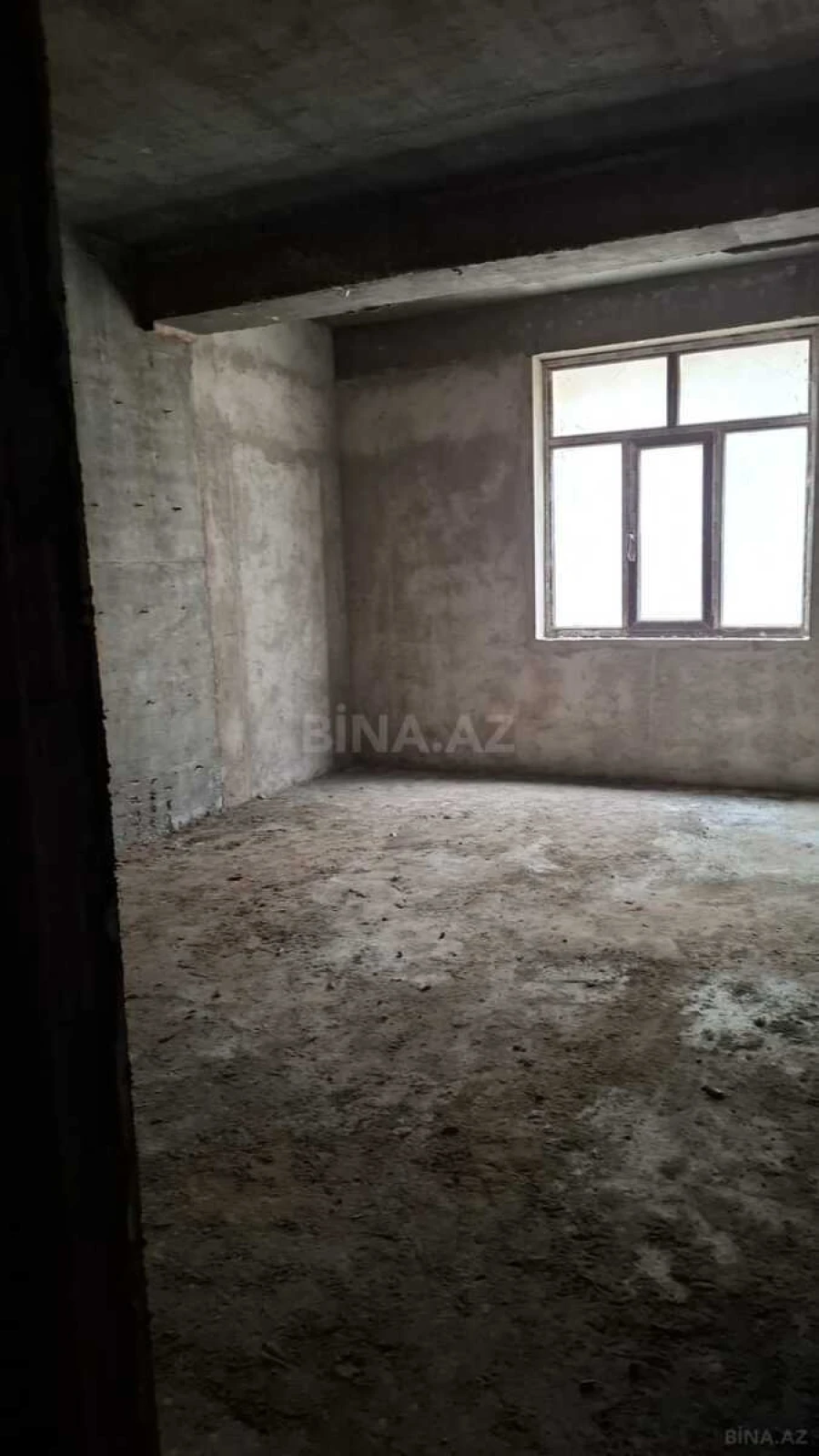 Satılır 3 otaqlı mənzil 145 m²