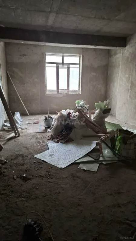 Satılır 3 otaqlı mənzil 145 m²