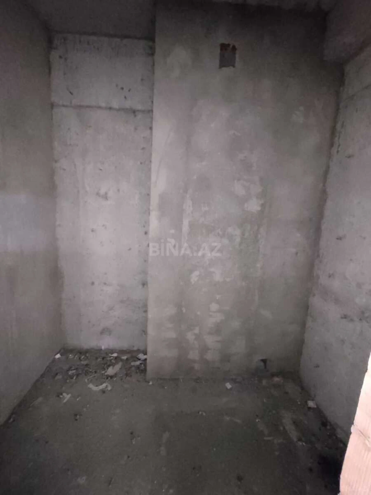 Satılır 3 otaqlı mənzil 145 m²