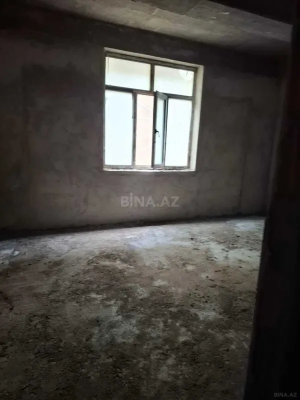 Satılır 3 otaqlı mənzil 145 m²