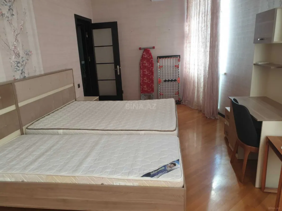 Kirayə verilir 3 otaqlı mənzil 135 m²